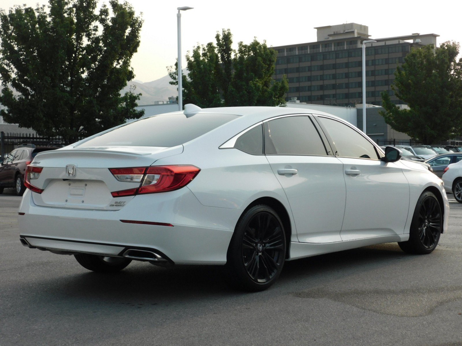 Pre-Owned 2018 Honda Accord Sedan Sport 2.0T 4dr Car in ...