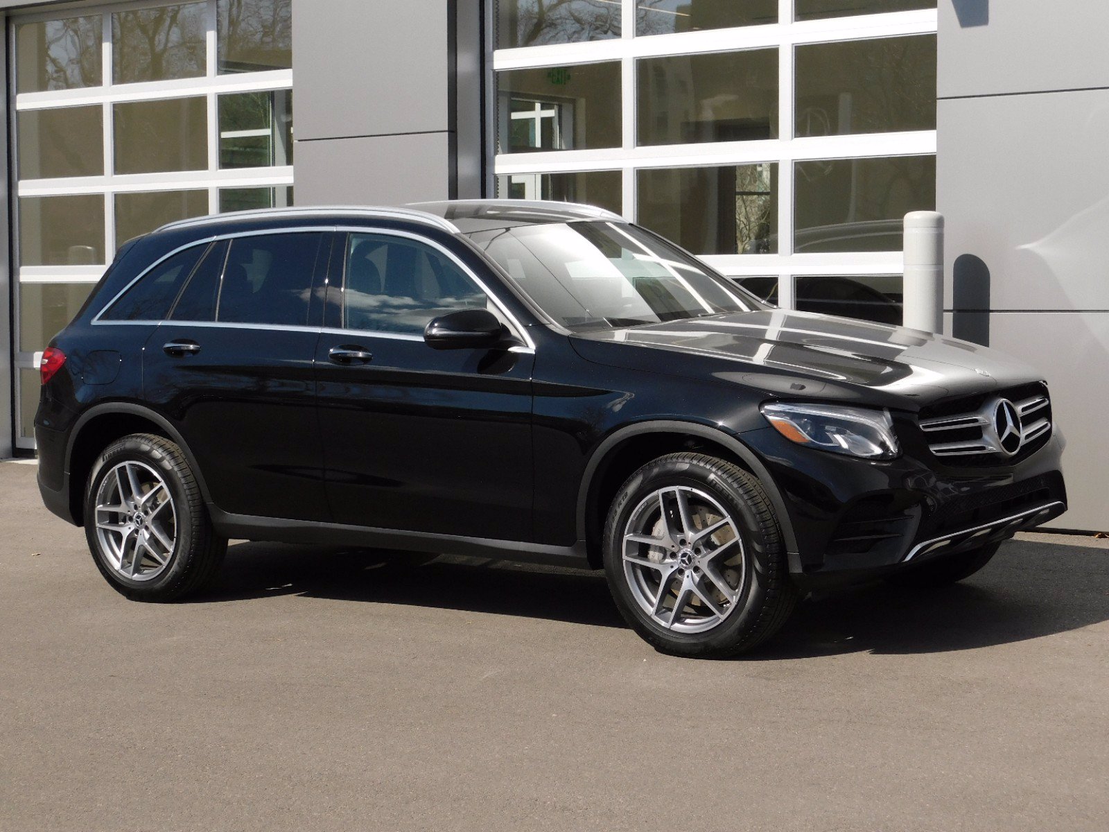 New 19 Mercedes Benz Glc Glc 300 Suv In Salt Lake City 1m9514 Mercedes Benz Of Salt Lake City