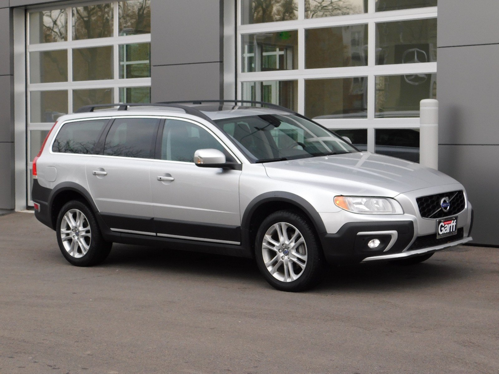 Volvo xc70 inscription